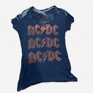 VTG y2k AC/DC Women's Navy and Gold V-Neck Tee